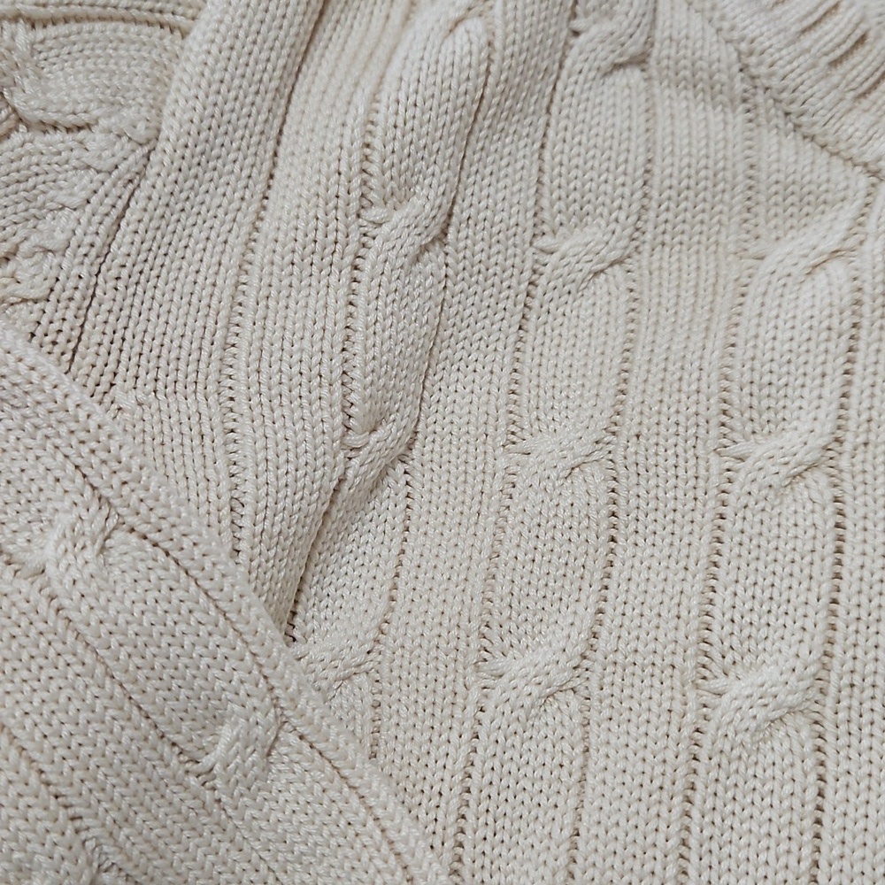 Silk Women's Cable Knit Sweater - Picture 8 of 8